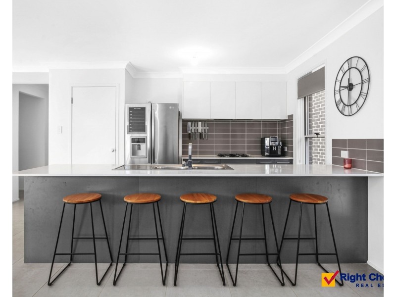 19 Bartlett Crescent, Calderwood NSW 2527