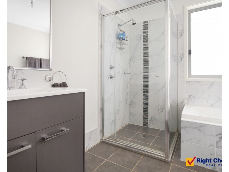 19 Bartlett Crescent, Calderwood NSW 2527