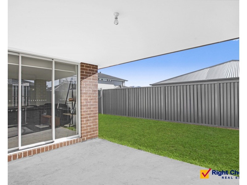 19 Bartlett Crescent, Calderwood NSW 2527