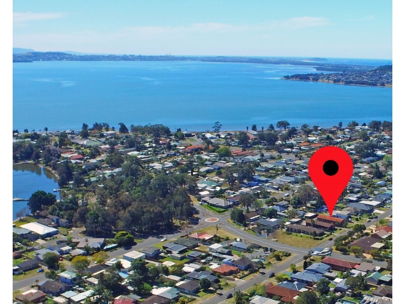 2/78 Barton Street, Oak Flats NSW 2529