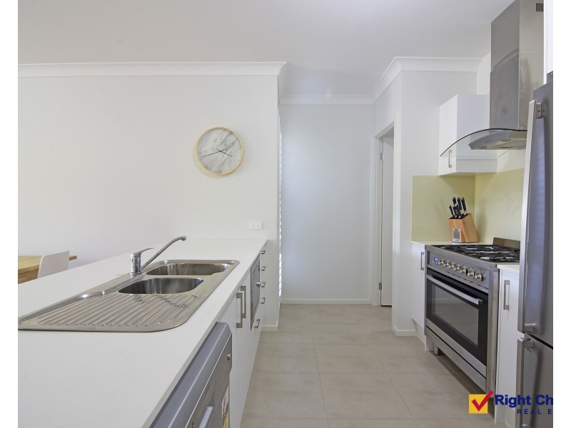 8 Scanlon Street, Calderwood NSW 2527