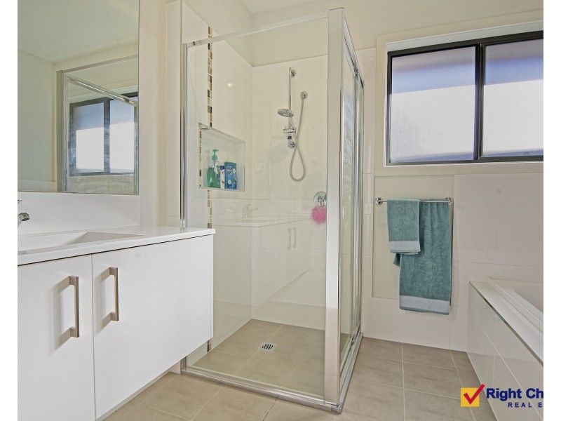 8 Scanlon Street, Calderwood NSW 2527