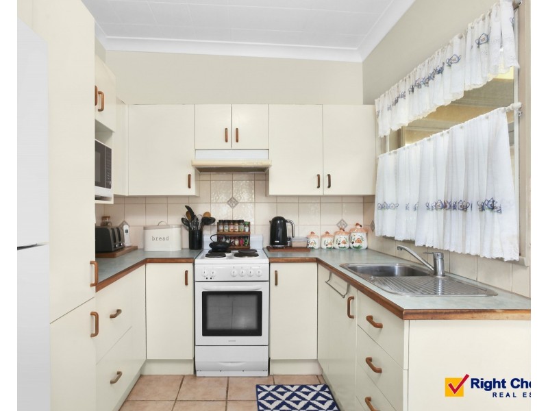 2 Boronia Avenue, Albion Park Rail NSW 2527