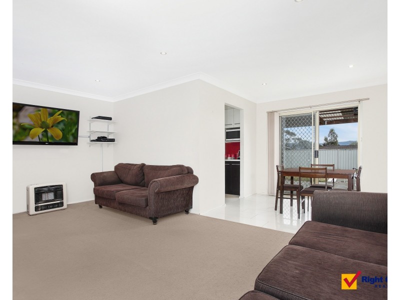 9 Honeysuckle Place, Albion Park Rail NSW 2527