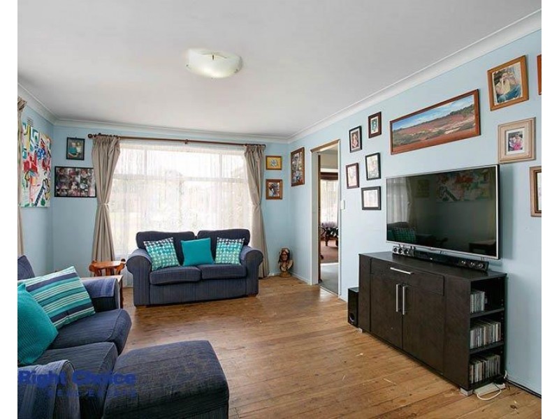 11 Karoo Street, Albion Park Rail NSW 2527