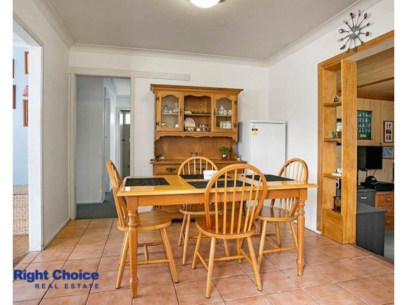 11 Karoo Street, Albion Park Rail NSW 2527