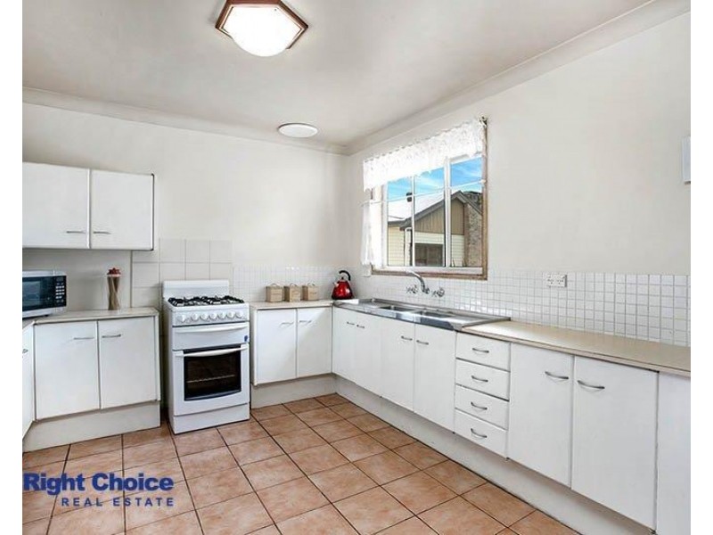 11 Karoo Street, Albion Park Rail NSW 2527