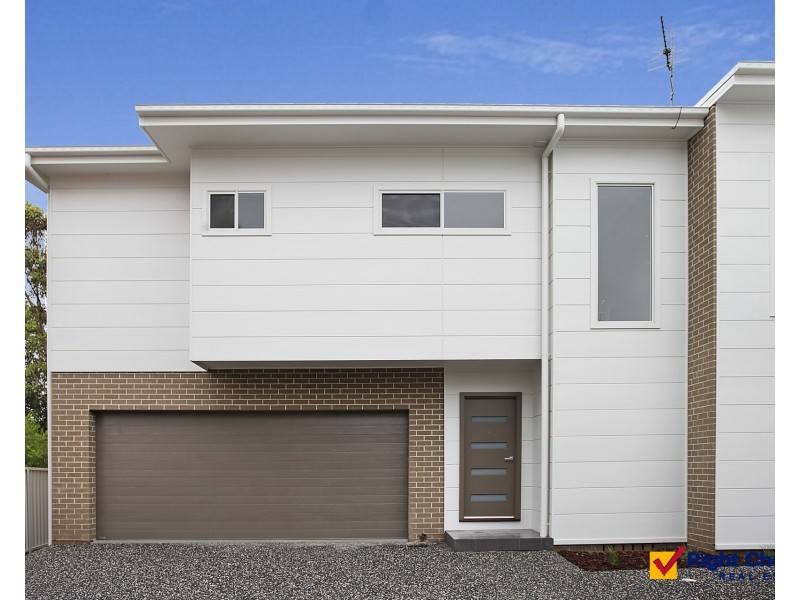 2/27 Jason Avenue, Barrack Heights NSW 2528