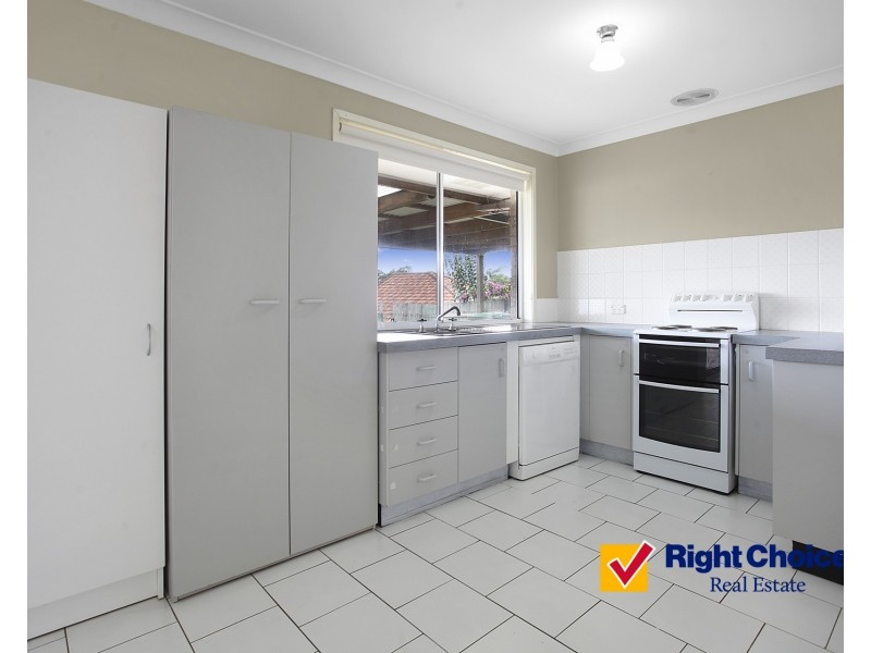 2/4 Macleay Place, Albion Park NSW 2527