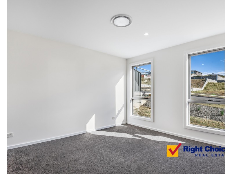 14 Sylvia Drive, Calderwood NSW 2527