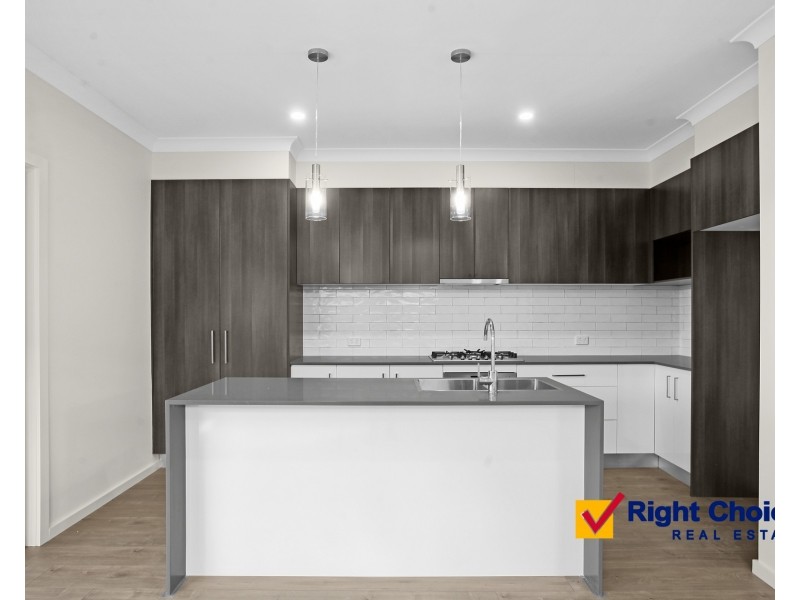 10a Saddleback Crescent, Kembla Grange NSW 2526