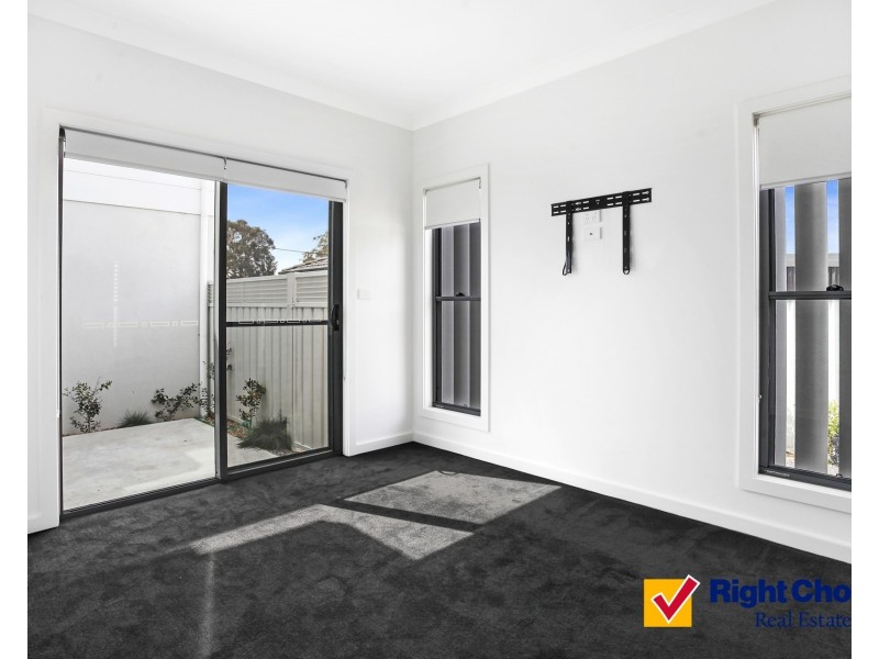 2/7 Griffiths Street, Oak Flats NSW 2529
