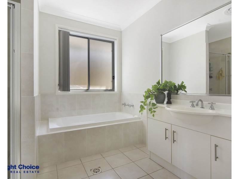 16 Barque Avenue, Shell Cove NSW 2529