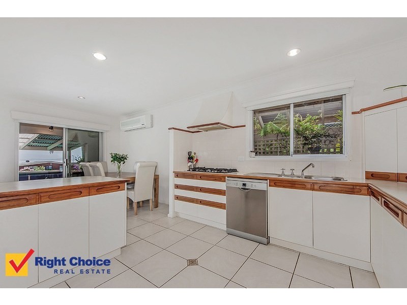 24 The Esplanade, Oak Flats NSW 2529