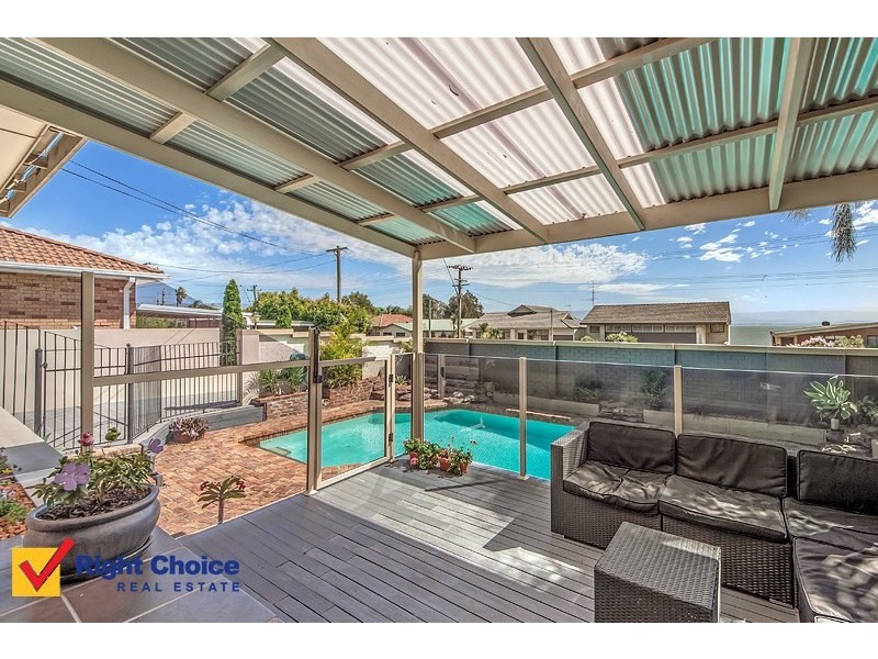 24 The Esplanade, Oak Flats NSW 2529