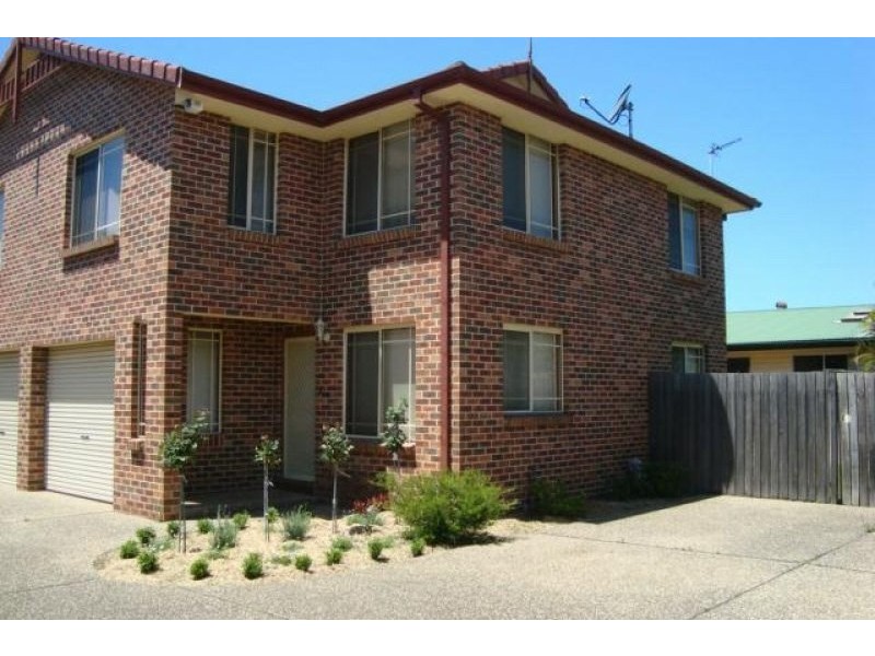 2/29 Pur Pur Avenue, Lake Illawarra NSW 2528