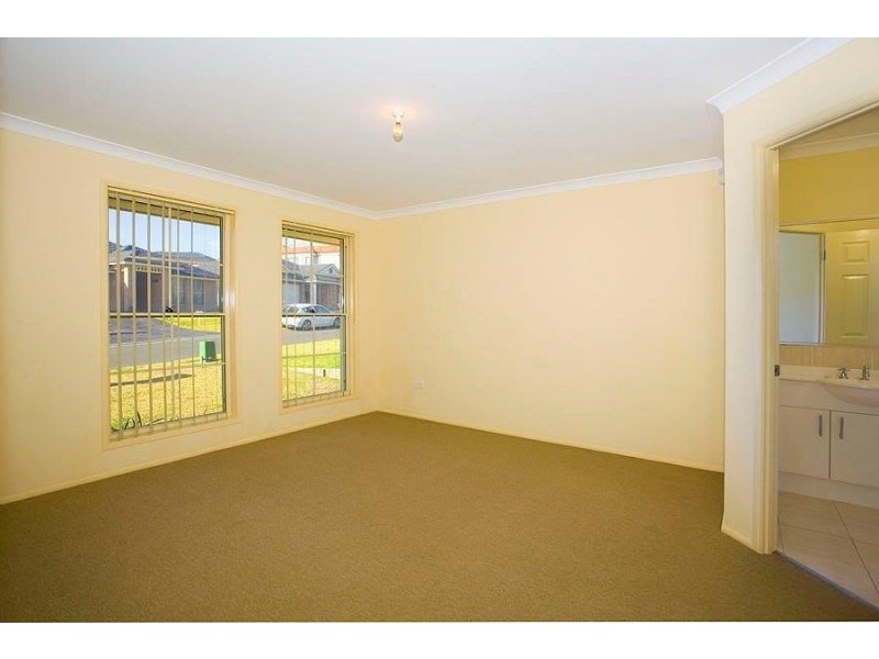 6 Saltwater Avenue, Shell Cove NSW 2529