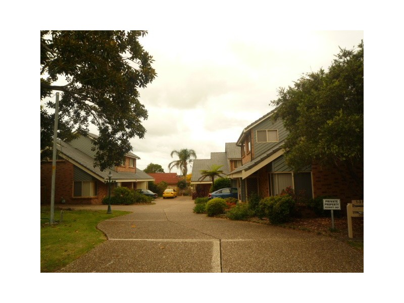 2/1-3 Robertson Street, Shellharbour NSW 2529