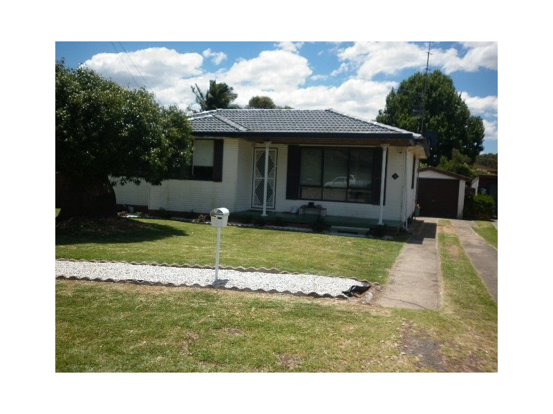 3 Malin Road, Oak Flats NSW 2529