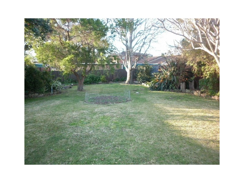 3 Malin Road, Oak Flats NSW 2529