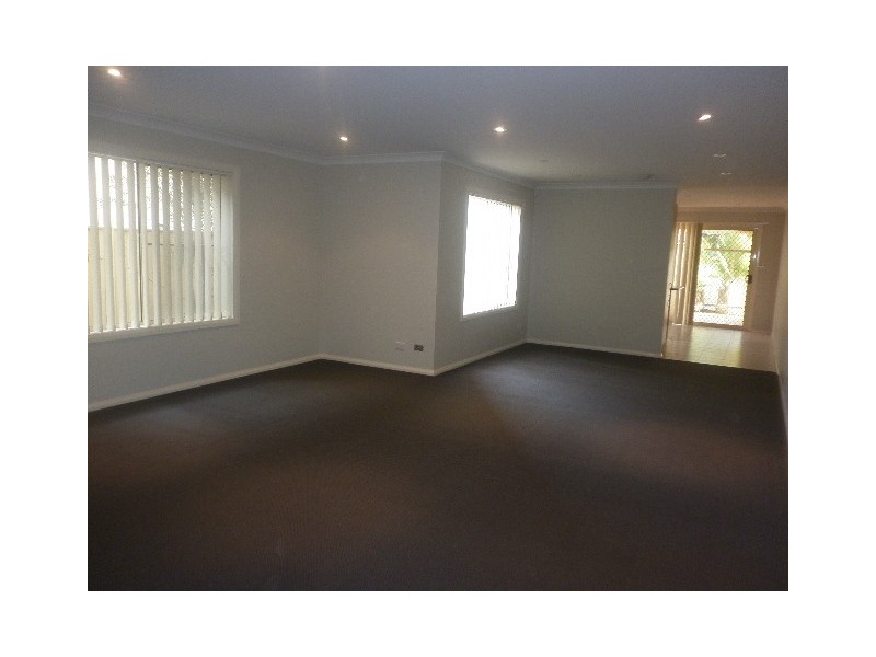 1/16 Seymour Drive, Flinders NSW 2529