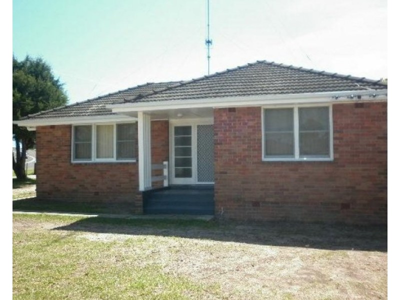 1 Grout Street, Warilla NSW 2528