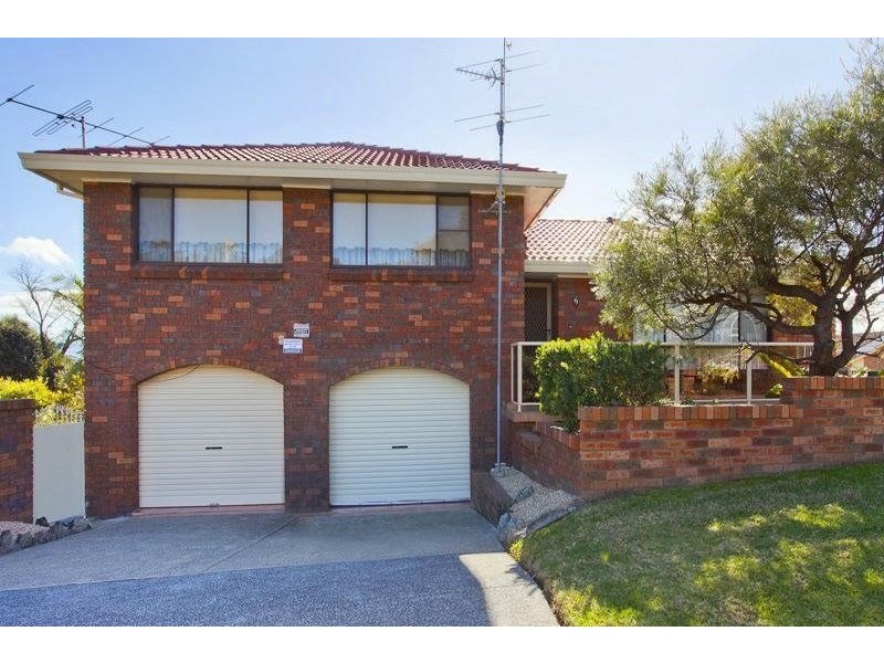 98 Captain Cook Drive, Barrack Heights NSW 2528