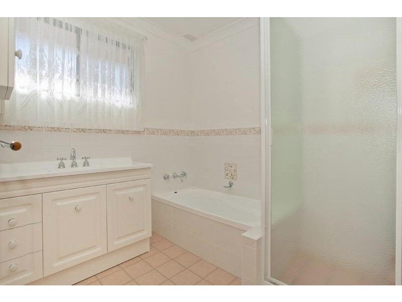 98 Captain Cook Drive, Barrack Heights NSW 2528