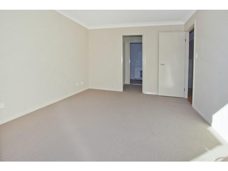 4 Bower Place, Albion Park NSW 2527