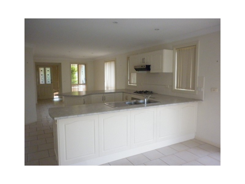 3 Collins Way, Flinders NSW 2529