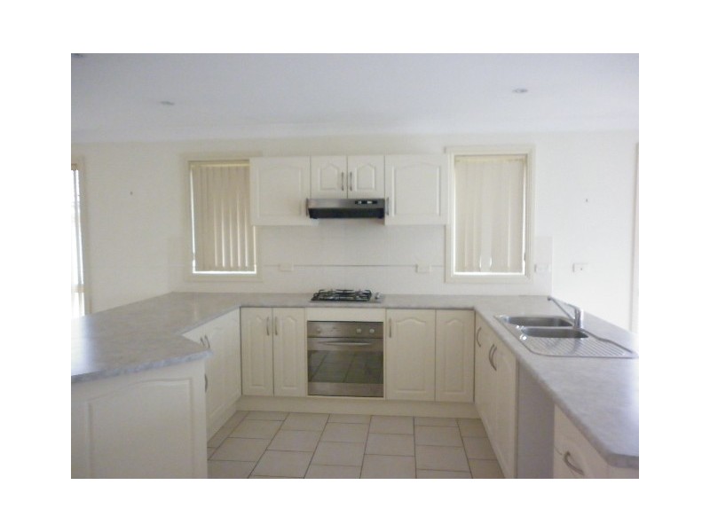 3 Collins Way, Flinders NSW 2529