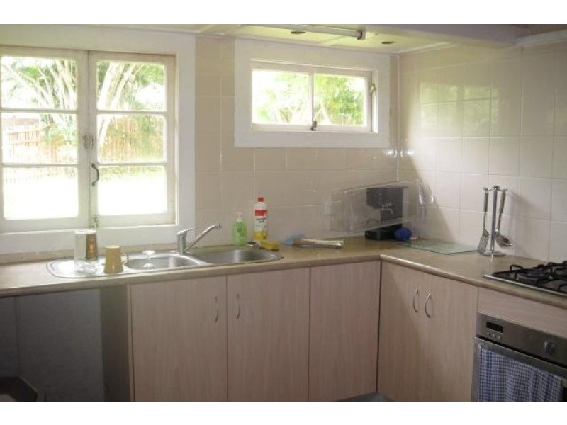 271 Chatsworth Road, Coorparoo QLD 4151