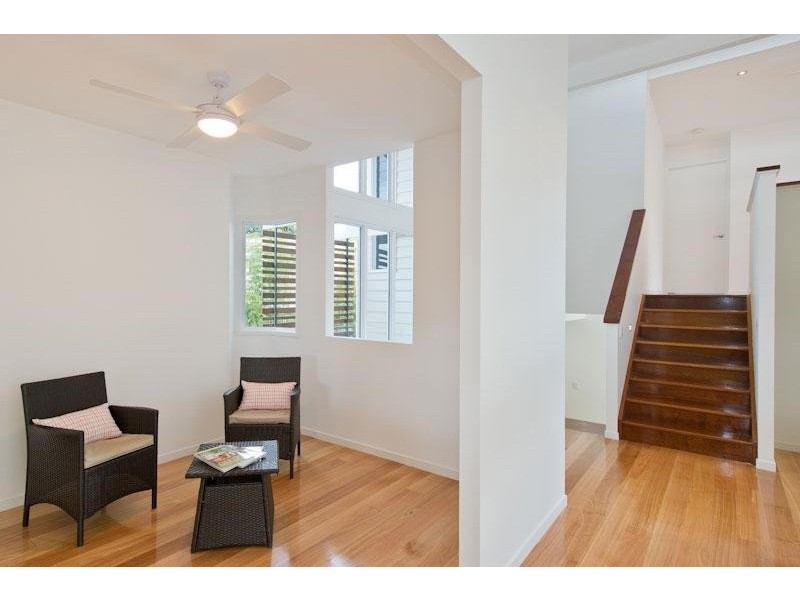 12 Thurlow Street, Newmarket QLD 4051