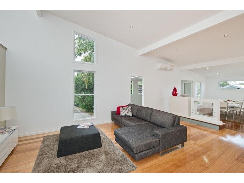 12 Thurlow Street, Newmarket QLD 4051