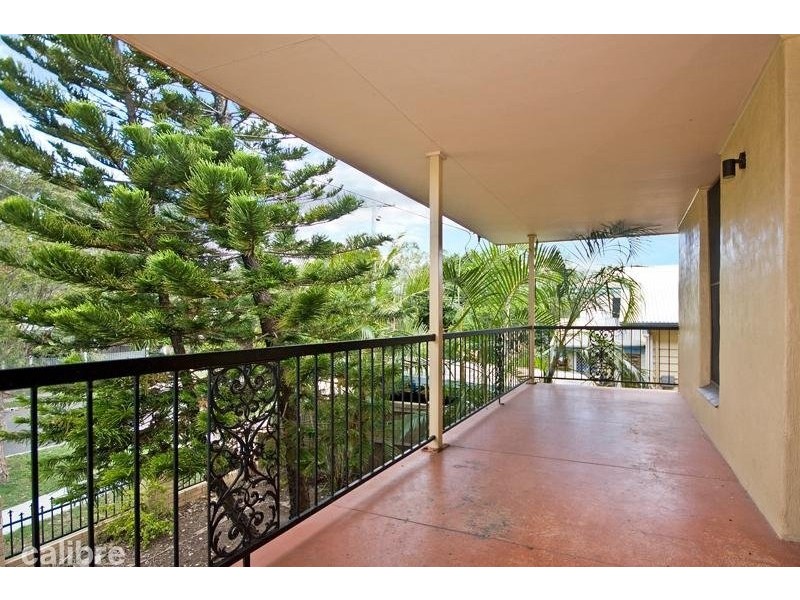89 Smallman Street, Bulimba QLD 4171