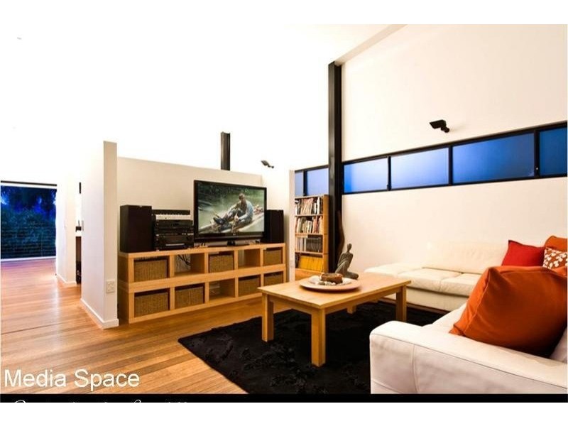 33 Ashbourne Street, Ashgrove QLD 4060