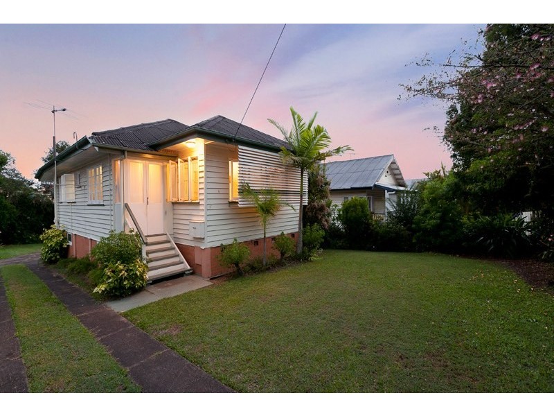 77 Clifford Street, Stafford QLD 4053