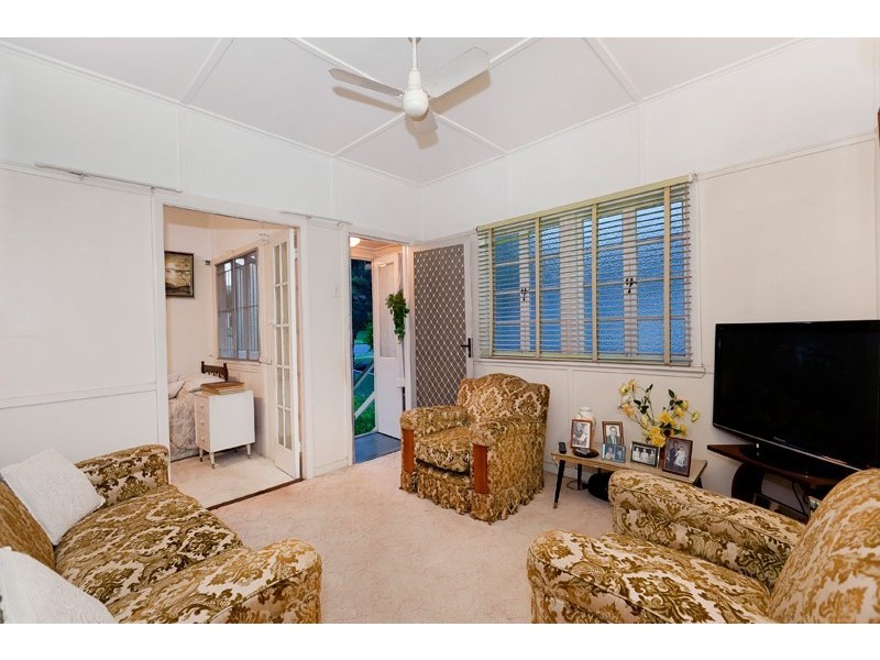 77 Clifford Street, Stafford QLD 4053