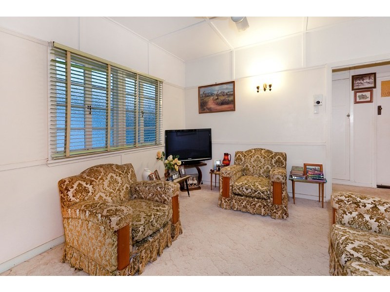 77 Clifford Street, Stafford QLD 4053