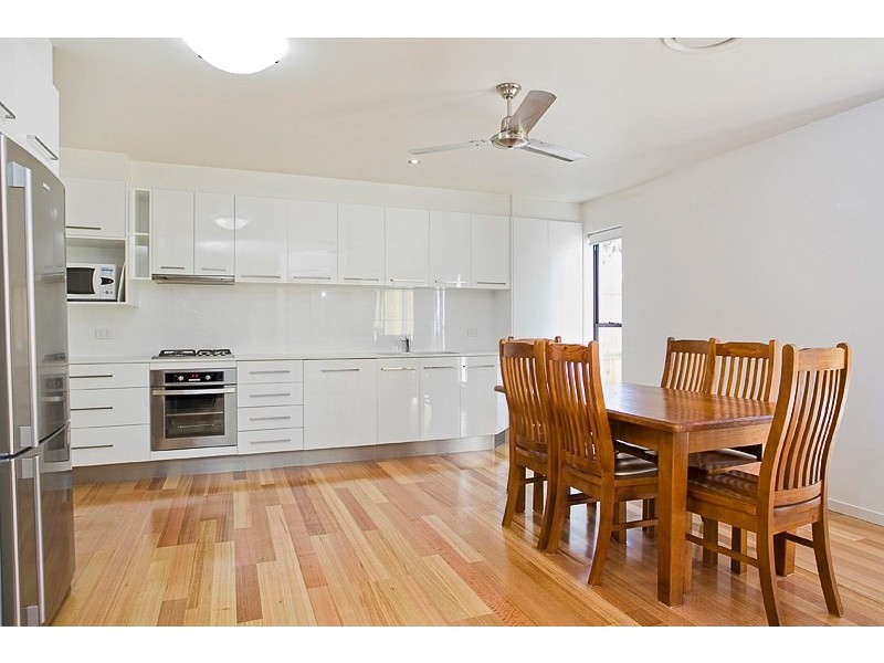 8 Huxley Avenue, Alderley QLD 4051