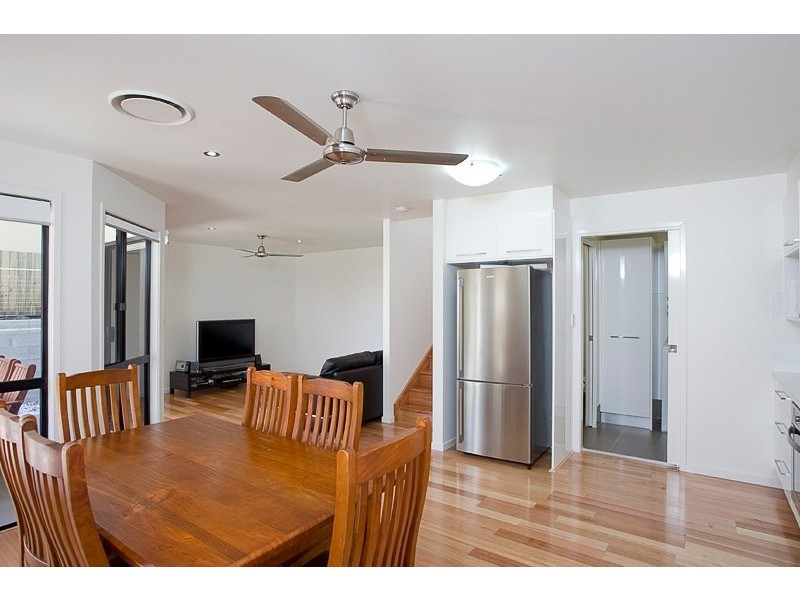 8 Huxley Avenue, Alderley QLD 4051