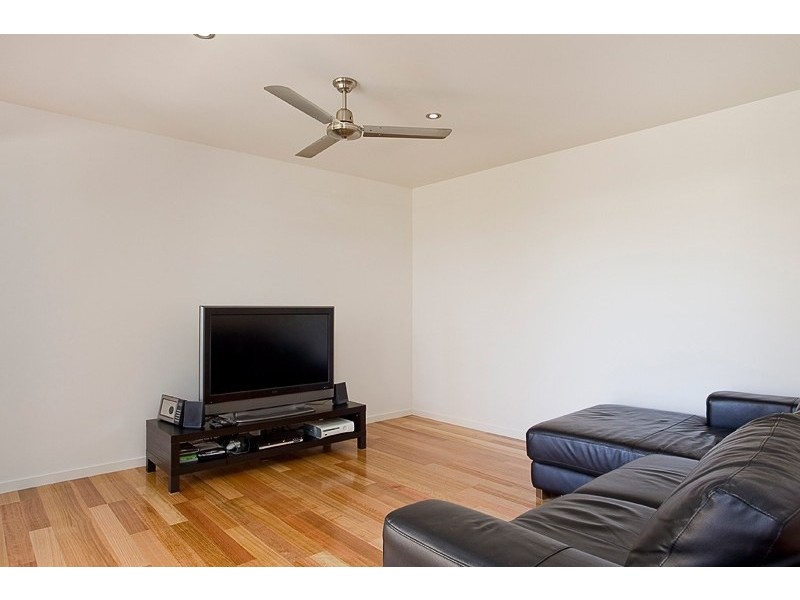 8 Huxley Avenue, Alderley QLD 4051