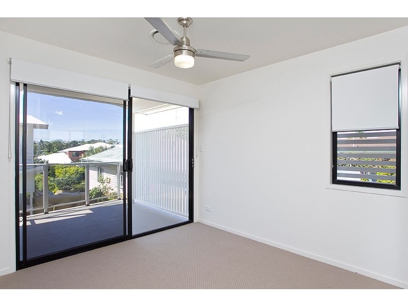 8 Huxley Avenue, Alderley QLD 4051