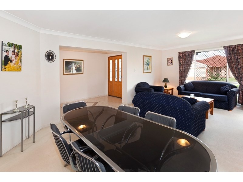 70 Streisand Drive, Mcdowall QLD 4053