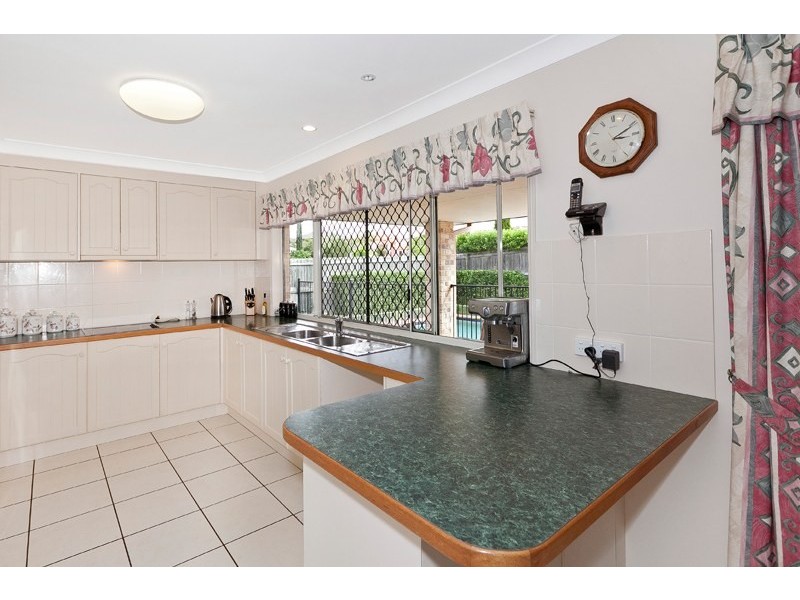 70 Streisand Drive, Mcdowall QLD 4053