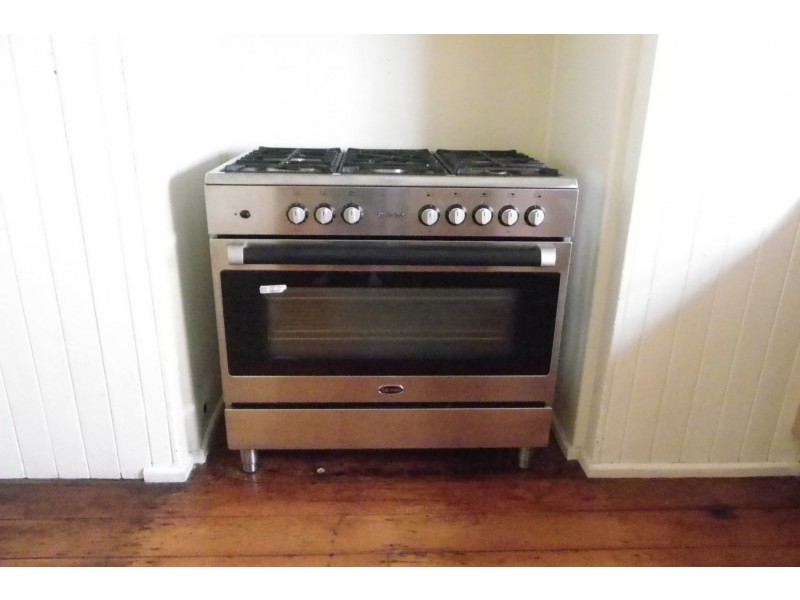 10 Darling Street, Woodend QLD 4305