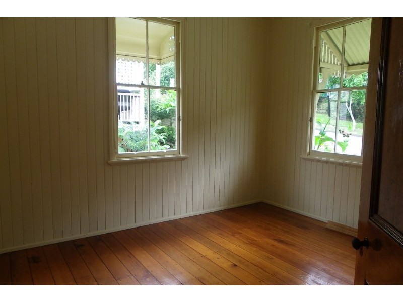 10 Darling Street, Woodend QLD 4305