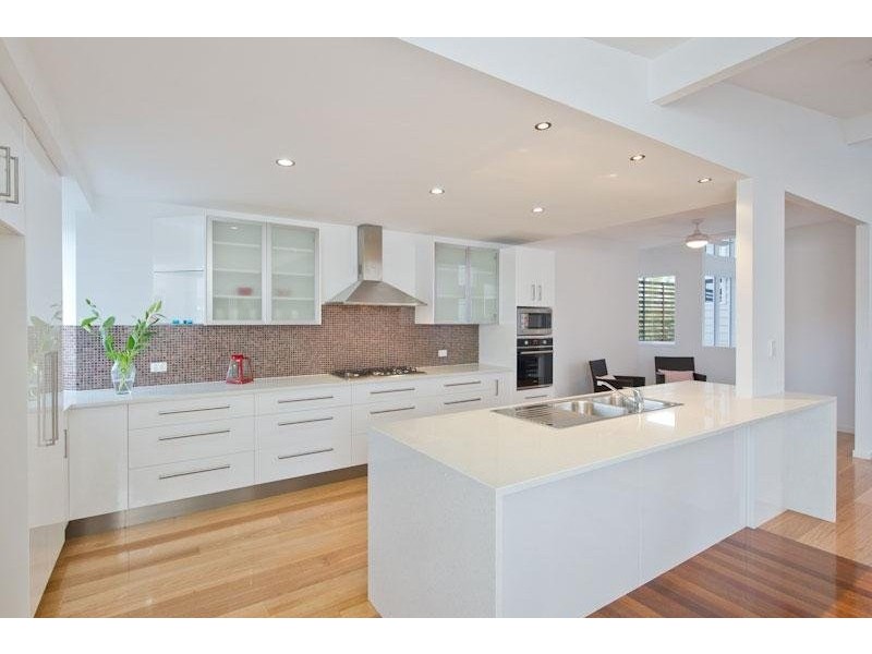 12 Thurlow Street, Newmarket QLD 4051