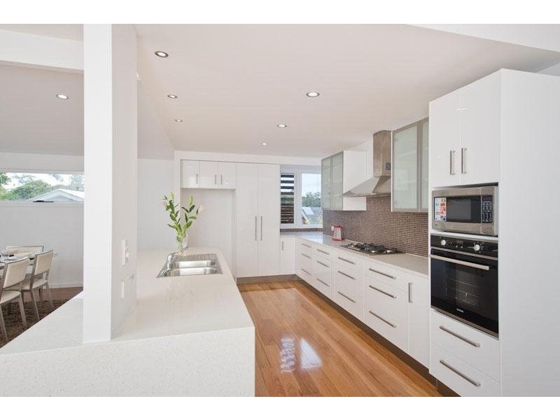 12 Thurlow Street, Newmarket QLD 4051