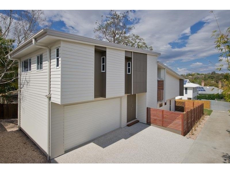 12 Thurlow Street, Newmarket QLD 4051